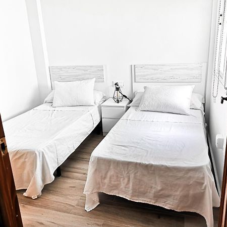 Apartamento a 1 MINUTO de la playa en GARRUCHA Exterior foto