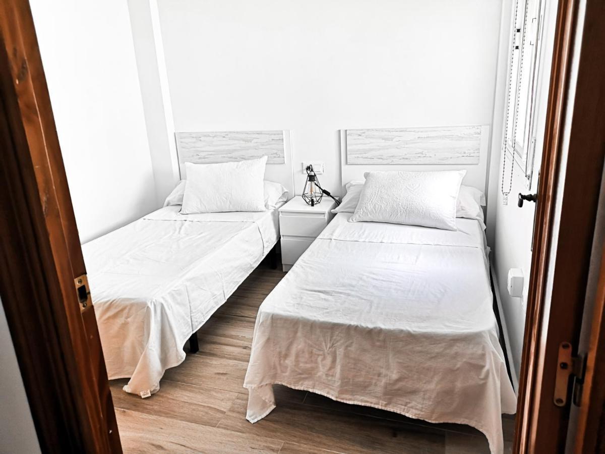 Apartamento a 1 MINUTO de la playa en GARRUCHA Exterior foto
